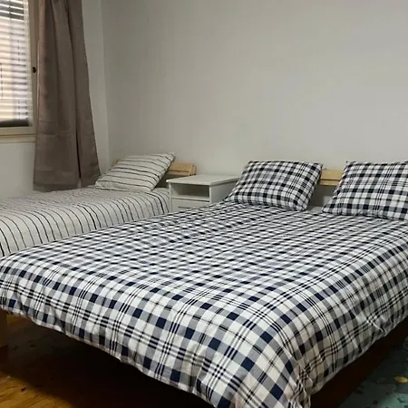 Center Homestay *